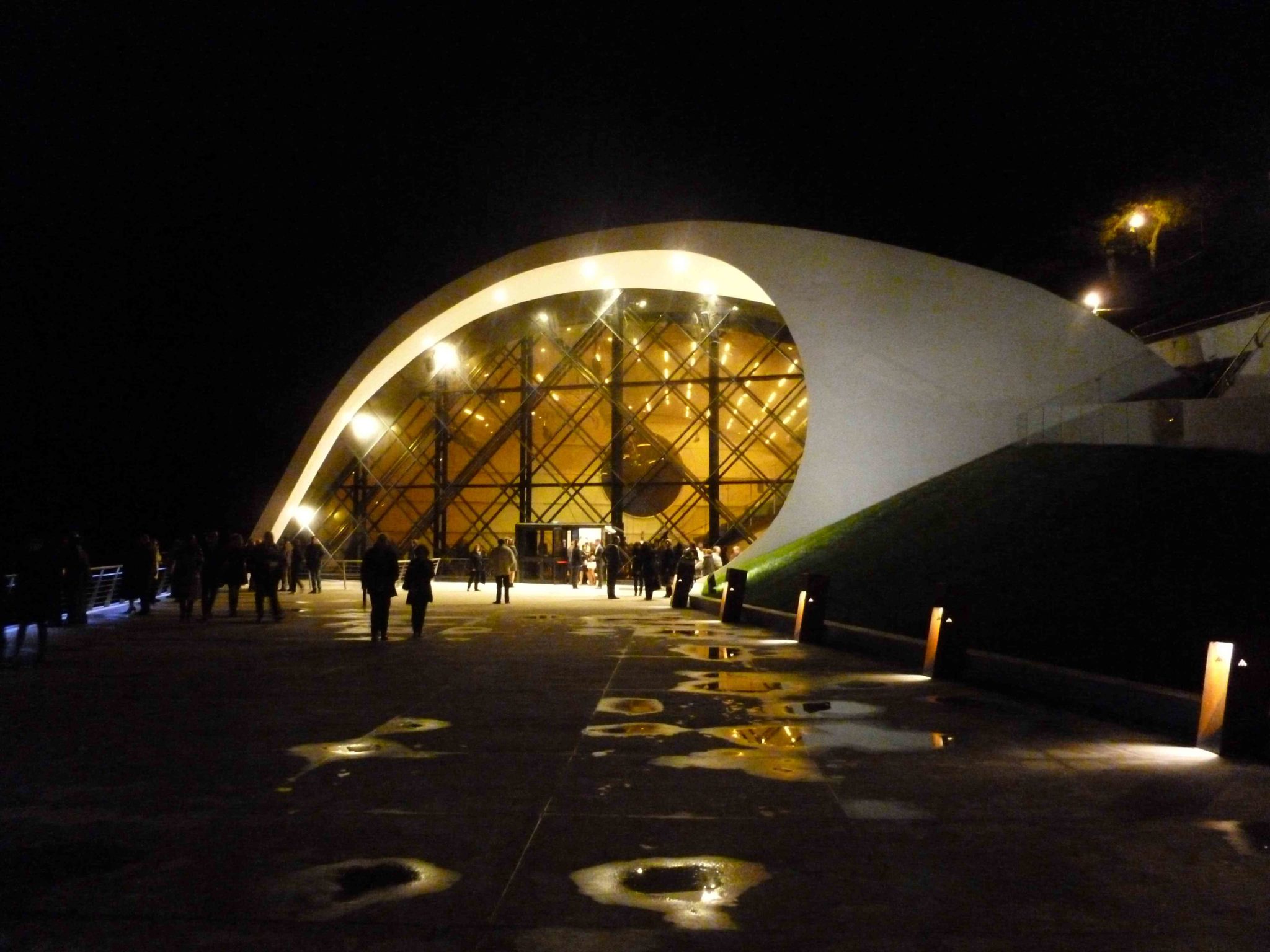 l’architetto brasiliano Oscar Niemeyer l'Auditorium di Ravello