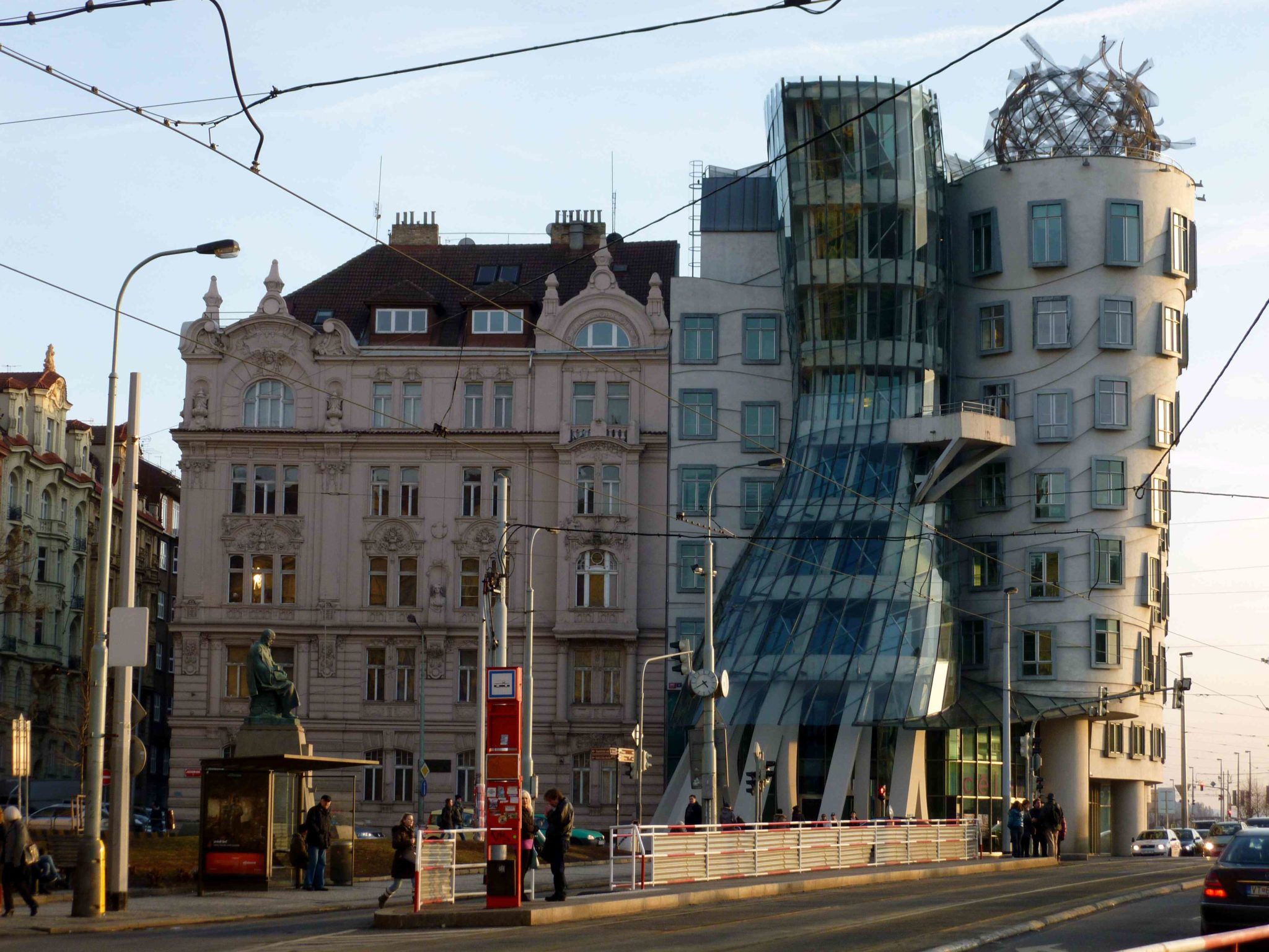 Frank O. Gehry la casa danzante a Praga