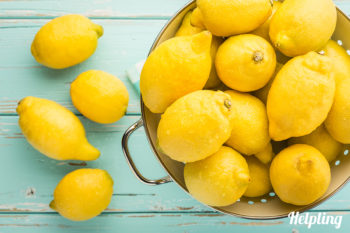 pulizie eco-friendly con limoni 