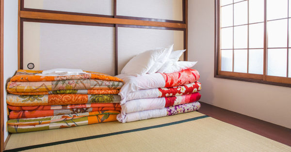 futon e tatami camera da letto giapponese