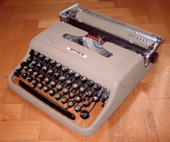 Lettera 22 Olivetti, macchina per scrivere